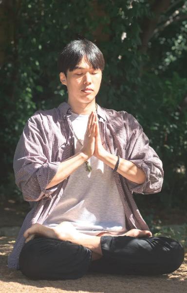 김율학